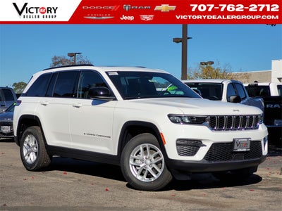 2025 Jeep Grand Cherokee GRAND CHEROKEE LAREDO X 4X4