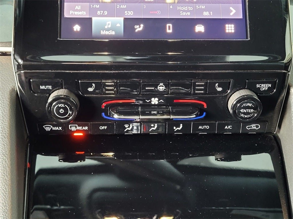 2023 Jeep Grand Cherokee Altitude 4x4