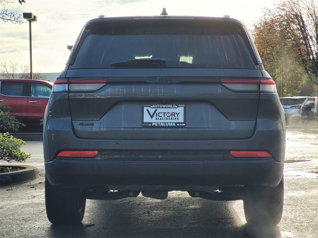 2023 Jeep Grand Cherokee Altitude 4x4