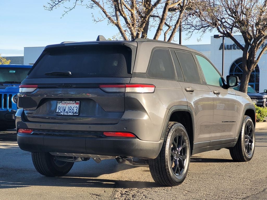 2025 Jeep Grand Cherokee Altitude 4x4