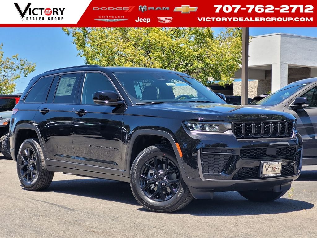 2026 Jeep Grand Cherokee Laredo Altitude 4x4's photo