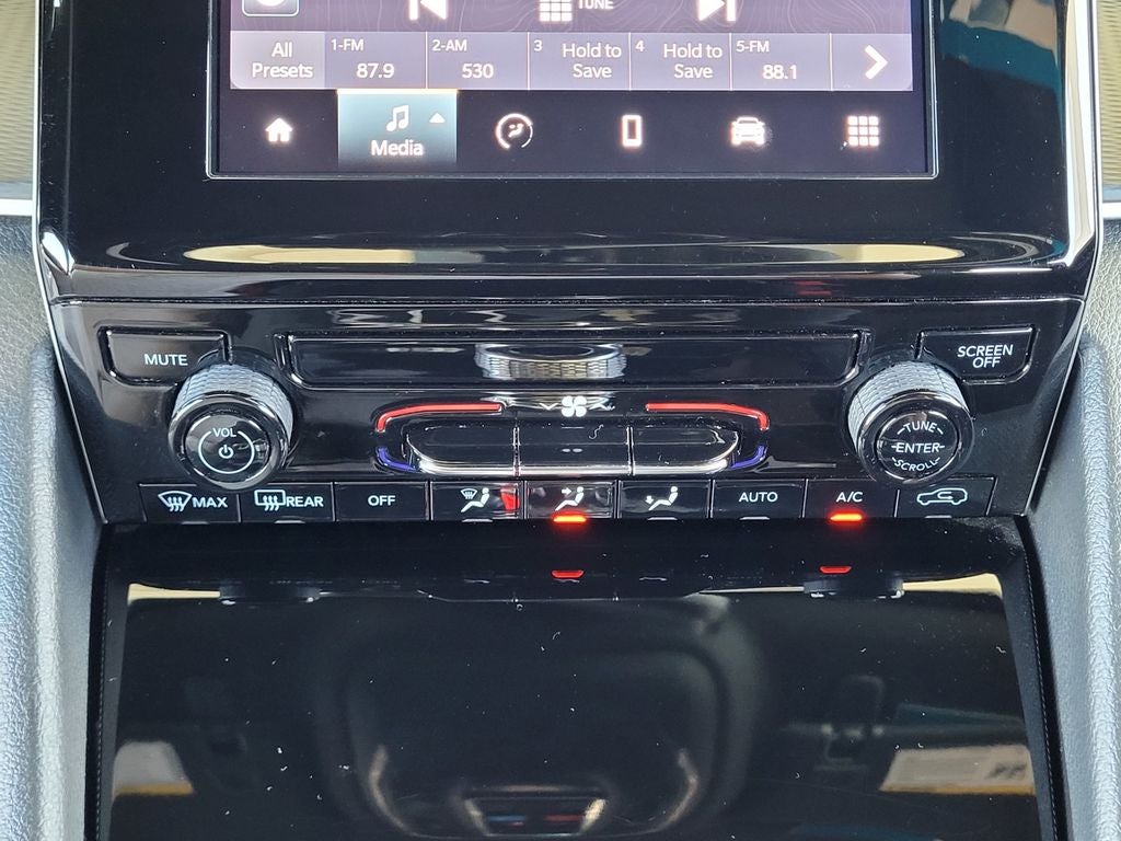 2024 Jeep Grand Cherokee L Laredo X 4x4