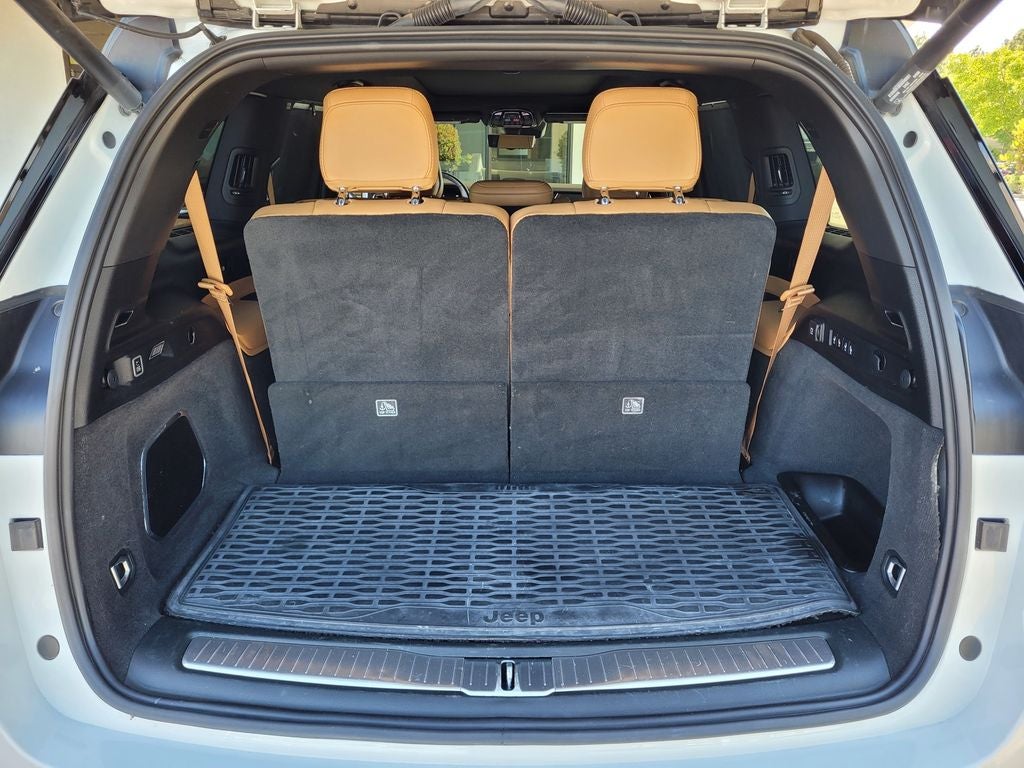 2023 Jeep Grand Cherokee L Summit 4x4