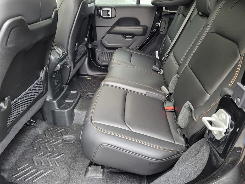 2025 Jeep Wrangler WRANGLER 4-DOOR RUBICON 392