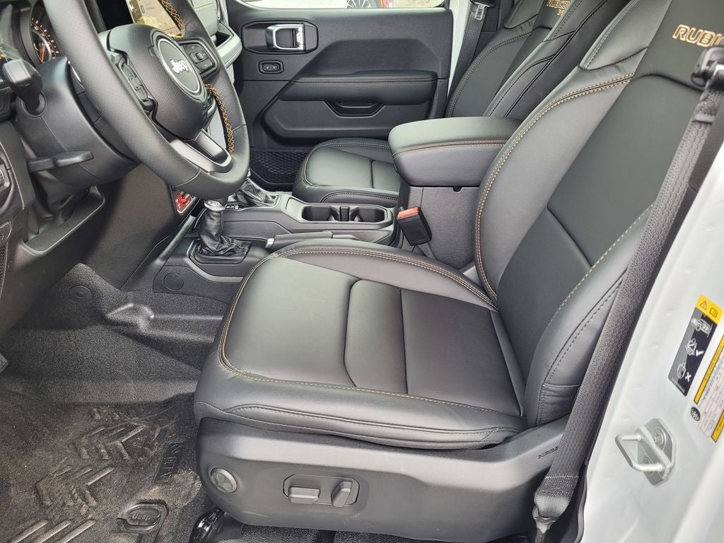 2025 Jeep Wrangler WRANGLER 4-DOOR RUBICON 392