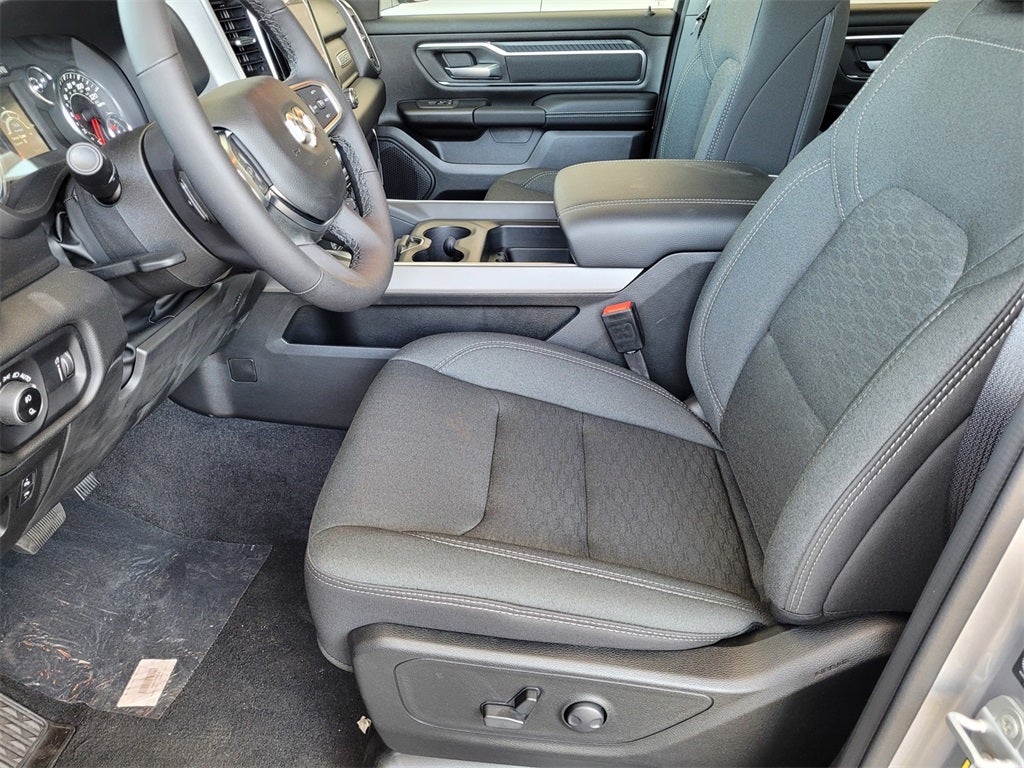 2025 RAM Ram 1500 RAM 1500 BIG HORN CREW CAB 4X4 5'7' BOX