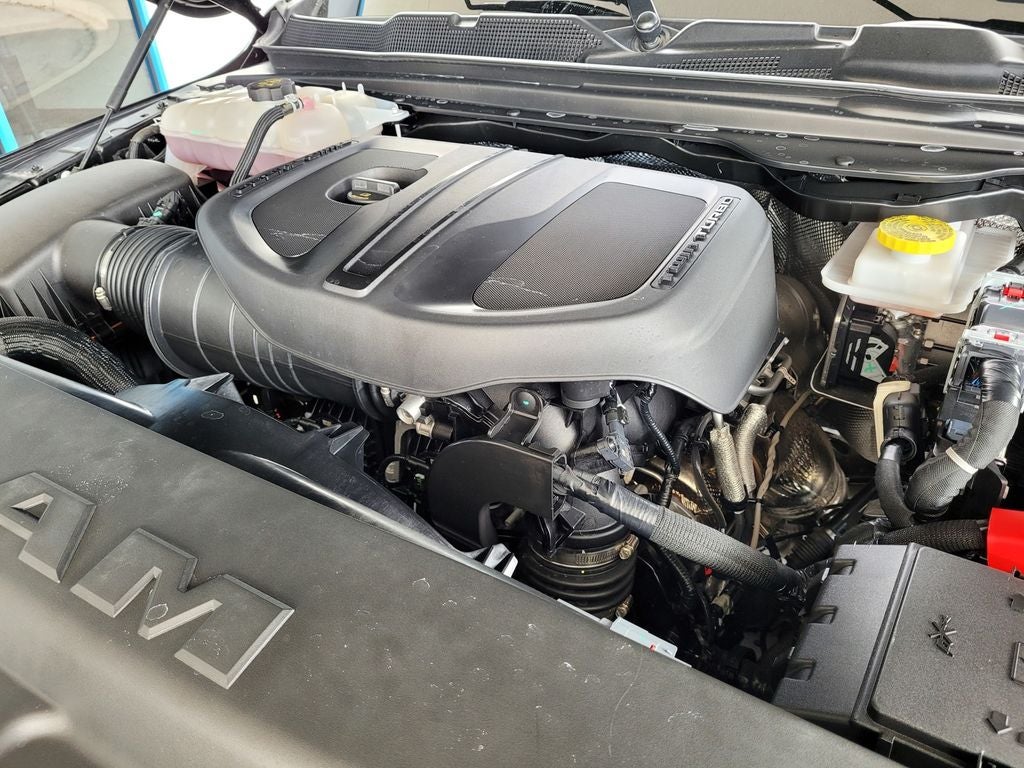 2025 RAM 1500 Big Horn Crew Cab 4x4 5'7' Box