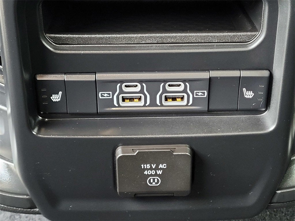 2025 RAM 1500 Laramie Crew Cab 4x4 5'7' Box