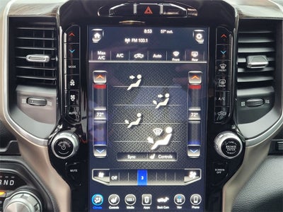 2020 RAM 1500 Laramie Crew Cab 4x4 5'7' Box