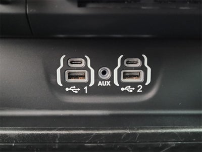 2020 RAM 1500 Laramie Crew Cab 4x4 5'7' Box