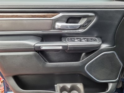 2020 RAM 1500 Laramie Crew Cab 4x4 5'7' Box