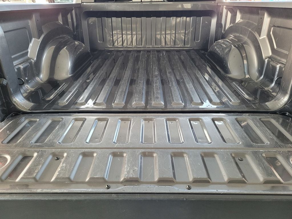 2023 RAM 1500 Laramie Crew Cab 4x4 5'7' Box