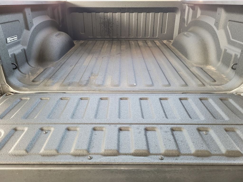 2022 RAM 1500 Laramie Crew Cab 4x4 5'7' Box