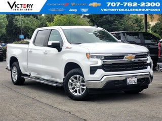 2022 Chevrolet Silverado 1500 4WD Crew Cab Standard Bed LT