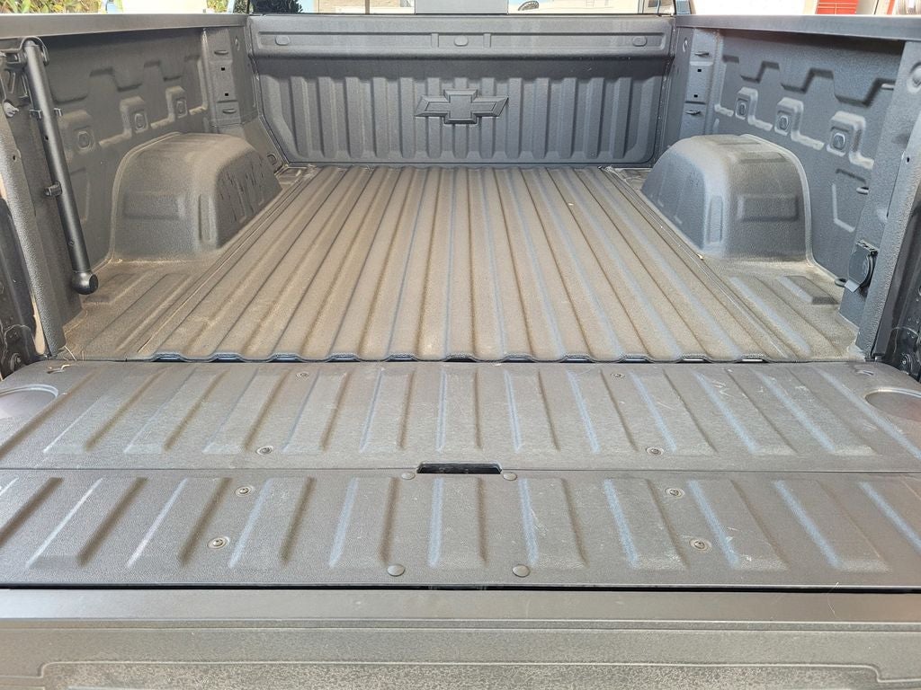 2025 Chevrolet Silverado 1500 4WD Crew Cab Short Bed LTZ