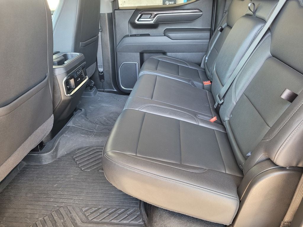 2025 Chevrolet Silverado 1500 4WD Crew Cab Short Bed LTZ