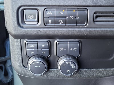 2023 Chevrolet Suburban 4WD Premier