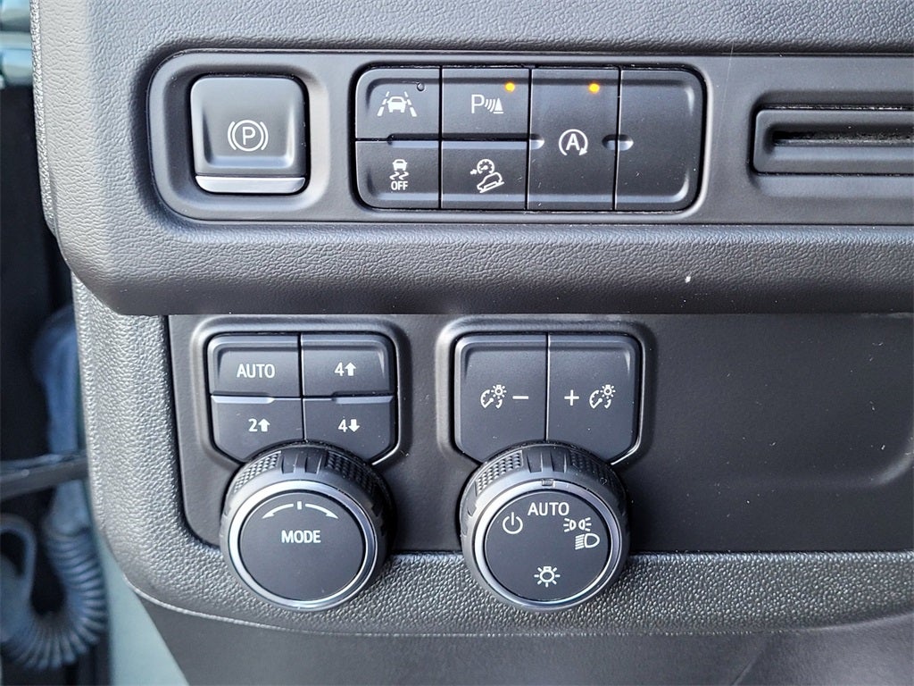 2023 Chevrolet Suburban 4WD Premier