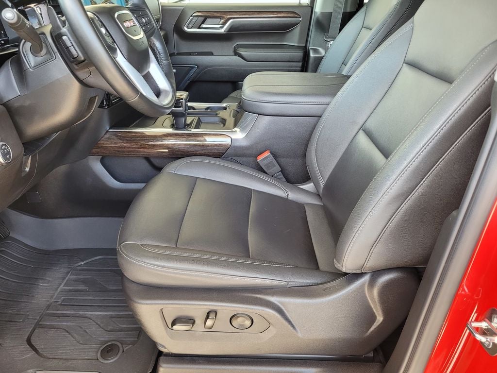 2024 GMC Sierra 1500 4WD Crew Cab Short Box Elevation with 3SB
