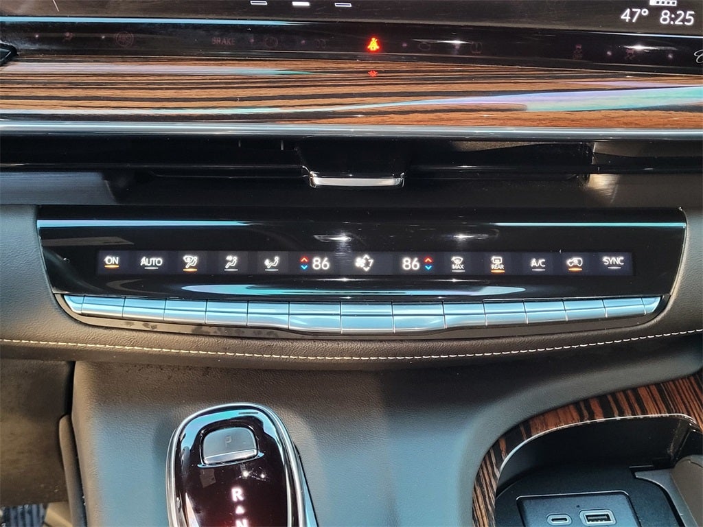 2024 Cadillac Escalade 4WD Premium Luxury