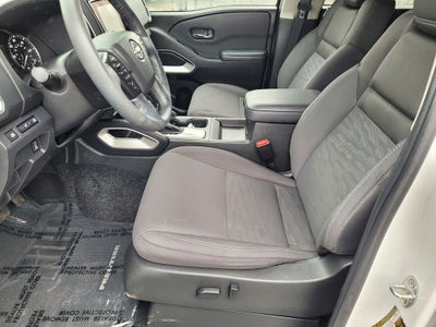 2023 Nissan Frontier Crew Cab SV 4x2