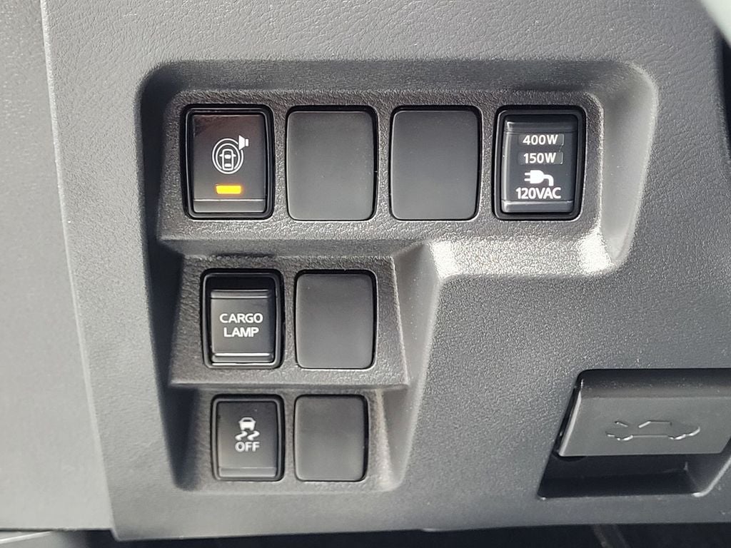 2023 Nissan Frontier Crew Cab SV 4x2