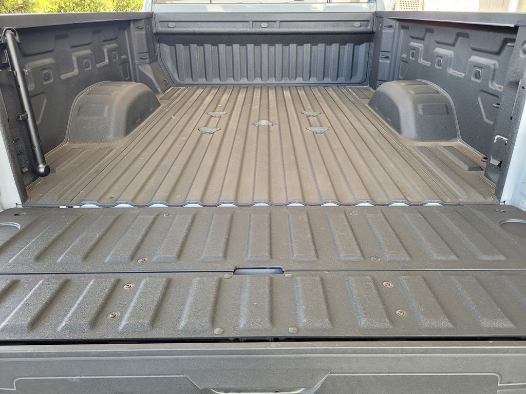 2025 Chevrolet Silverado 2500HD 4WD Crew Cab Standard Bed Custom