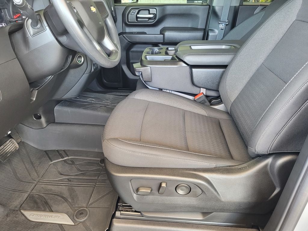 2025 Chevrolet Silverado 2500HD 4WD Crew Cab Standard Bed Custom