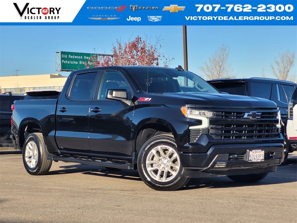 2022 Chevrolet Silverado 1500 4WD Crew Cab Short Bed RST