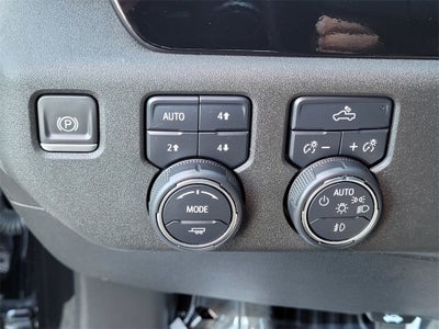 2022 Chevrolet Silverado 1500 4WD Crew Cab Short Bed RST