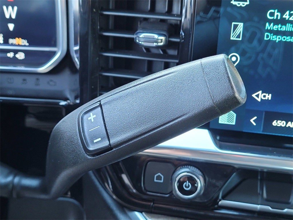 2022 Chevrolet Silverado 1500 4WD Crew Cab Short Bed RST