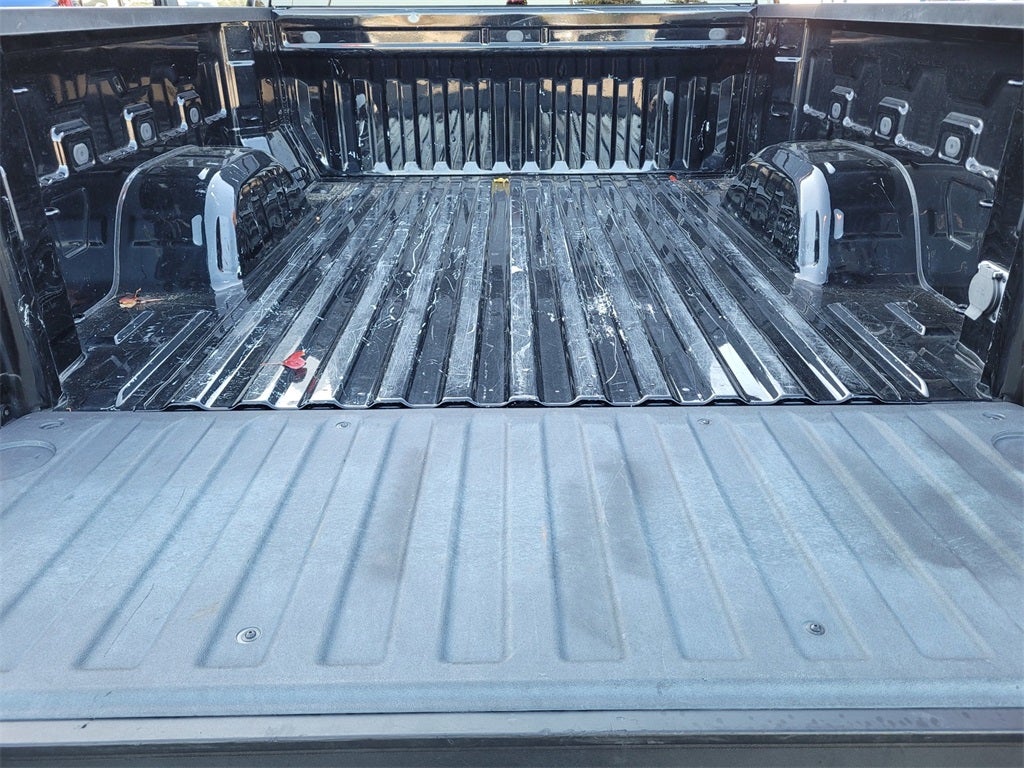 2022 Chevrolet Silverado 1500 4WD Crew Cab Short Bed RST