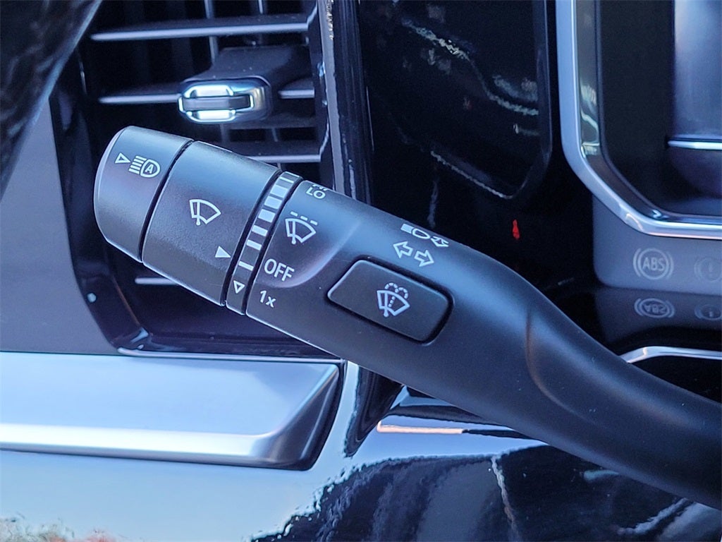 2022 Chevrolet Silverado 1500 4WD Crew Cab Short Bed RST