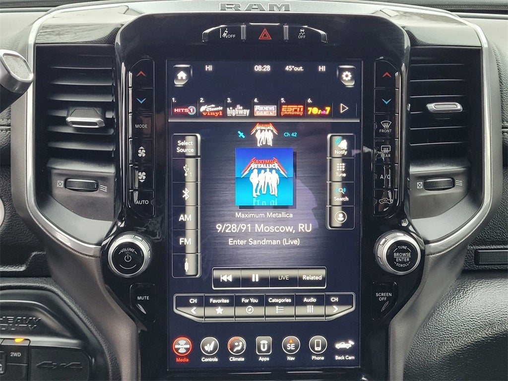 2021 RAM 2500 Laramie Crew Cab 4x4 6'4' Box