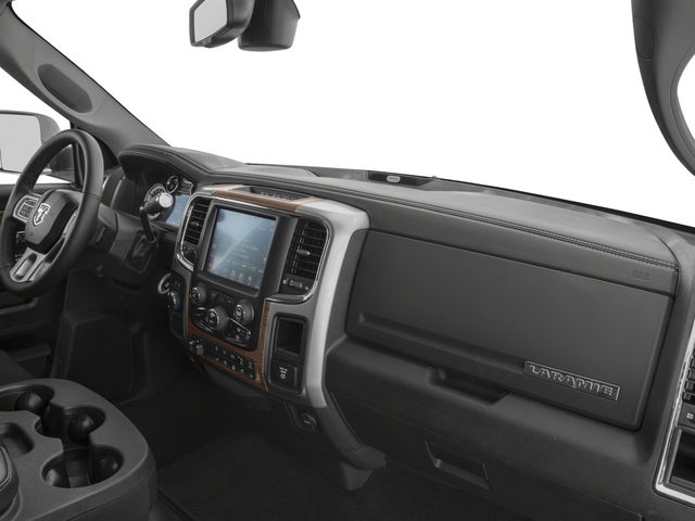 2017 RAM 2500 Laramie Crew Cab 4x4 6'4' Box