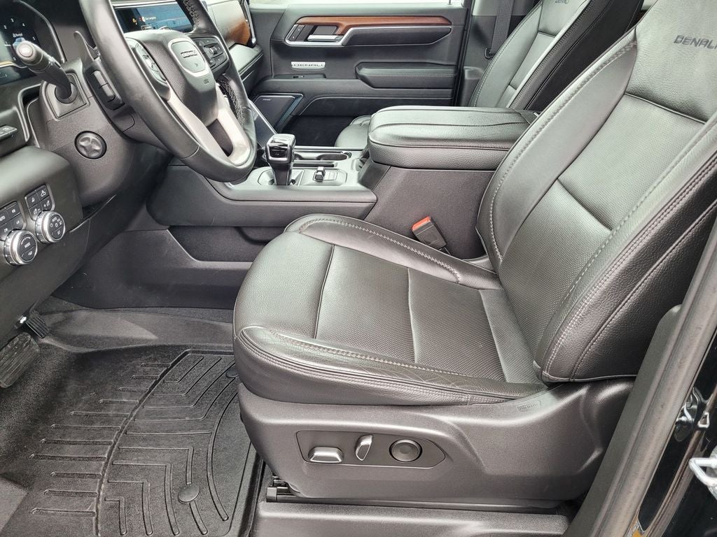 2023 GMC Sierra 1500 4WD Crew Cab Short Box Denali