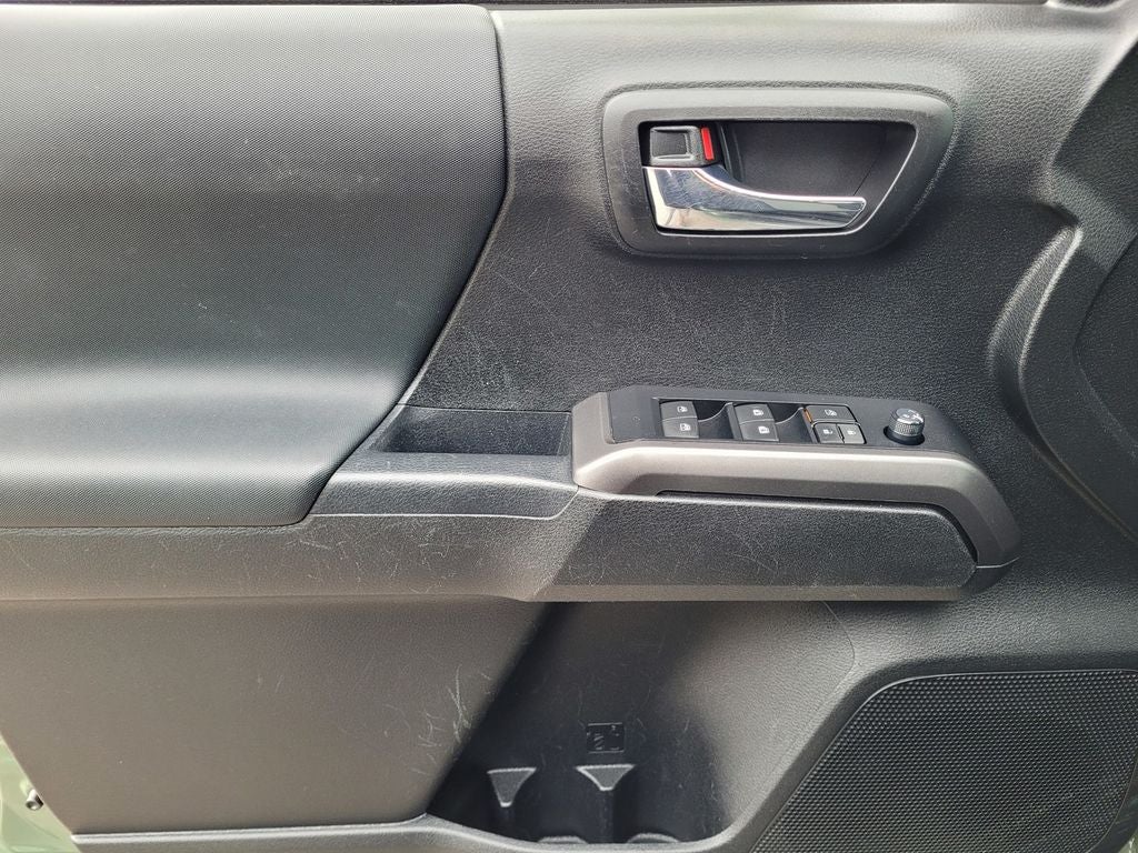 2022 Toyota Tacoma 4WD TRD Off Road