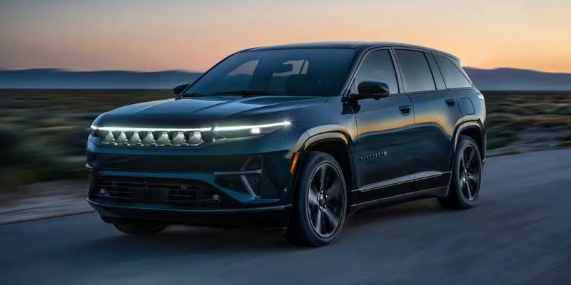 2025 Jeep Wagoneer S front view image