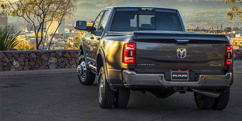 2024 Ram 3500 rear view Image